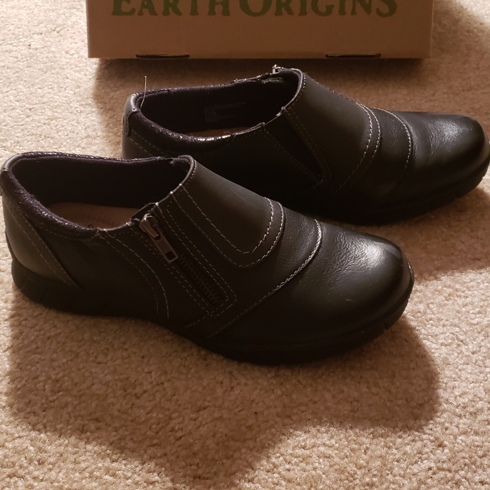Shoes, Earth Origins
